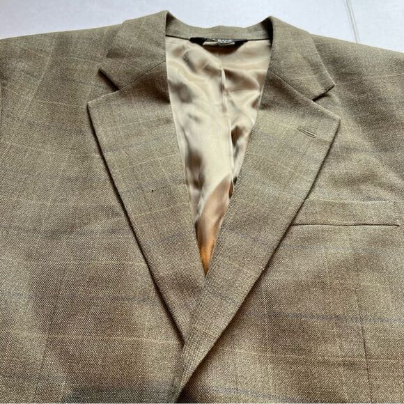Jos A. Bank Men's Silk and Wool Sport Coat Olive W/ blue and tan stripe Size 40R - Picture 1 of 11